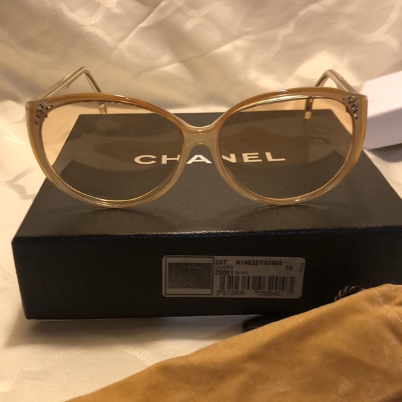 Yves Saint Laurent Vintage YSL sunglasses Authentic - Picture 7 of 16